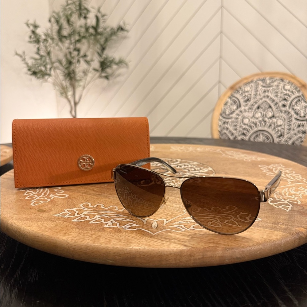 Tory Burch Polarized Brown Aviator Sunglasses with Orange Case
